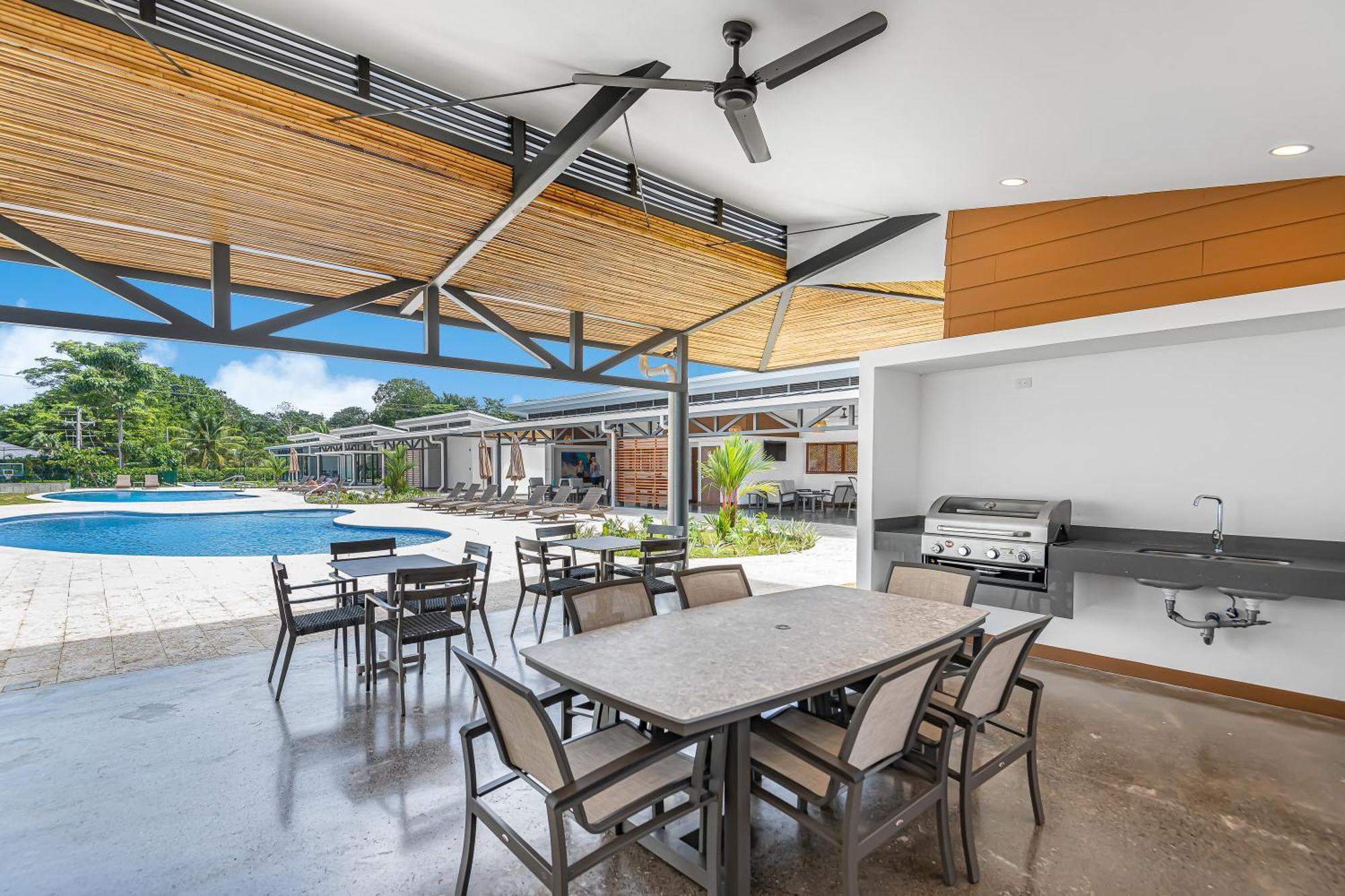 Upstay - New Just Steps Away From The Ferienhaus Jacó